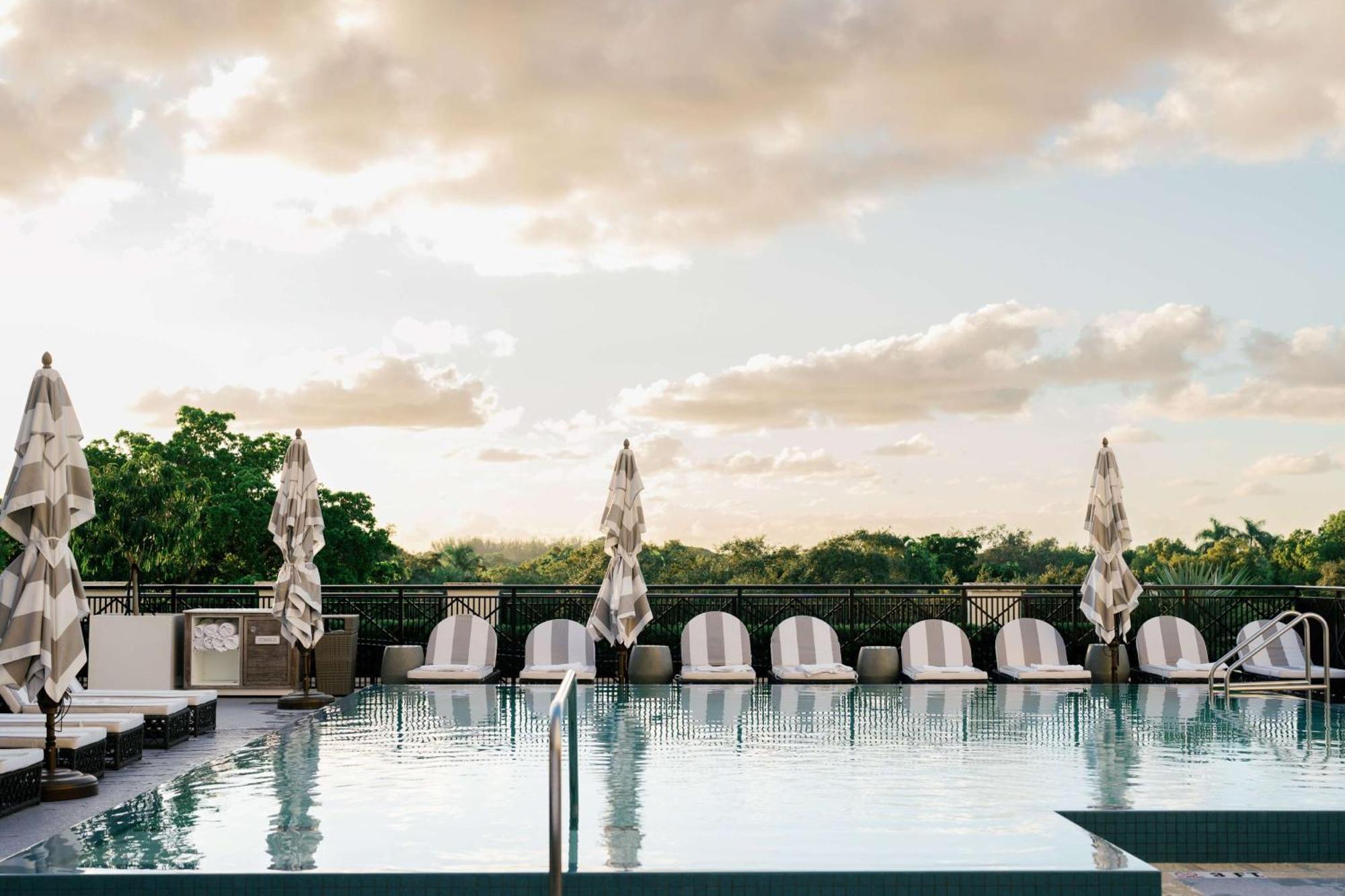 Thesis Hotel Miami Coral Gables, Curio Collection By Hilton Eksteriør bilde