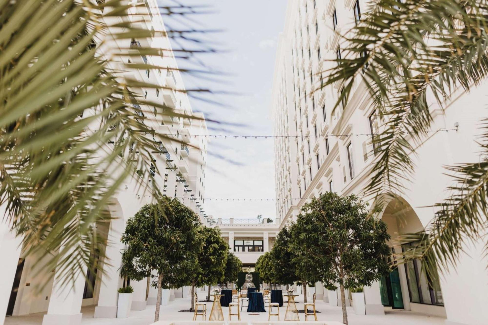 Thesis Hotel Miami Coral Gables, Curio Collection By Hilton Eksteriør bilde
